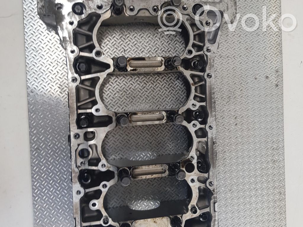 Volvo XC90 Engine block 