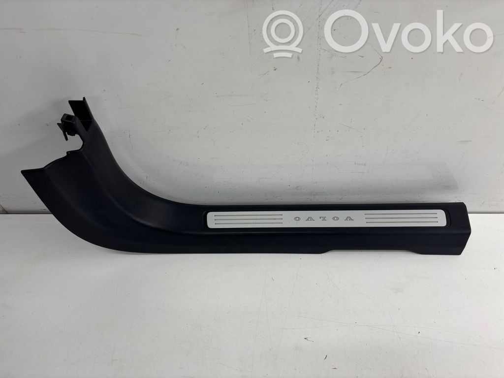 Volvo S90, V90 Listwa progowa przednia 