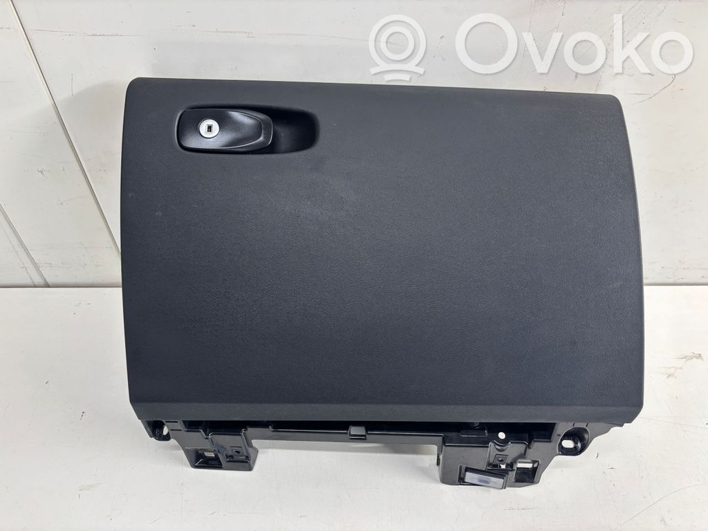 Volvo S90, V90 Juego guantera 