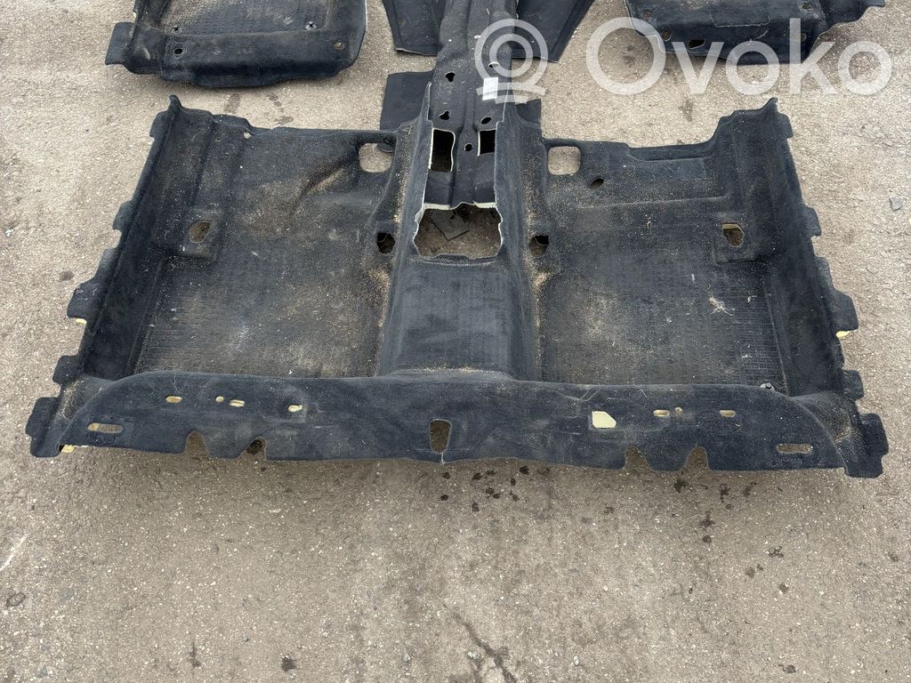 Volvo S90, V90 Dywan wewnętrzny 