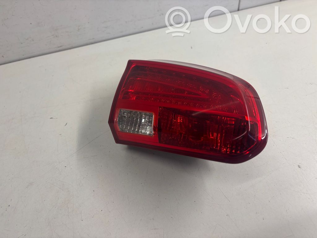KIA Ceed Tailgate rear/tail lights 