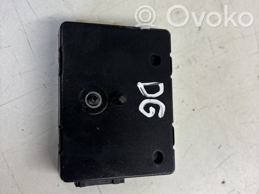 BMW X1 E84 Aerial antenna filter 