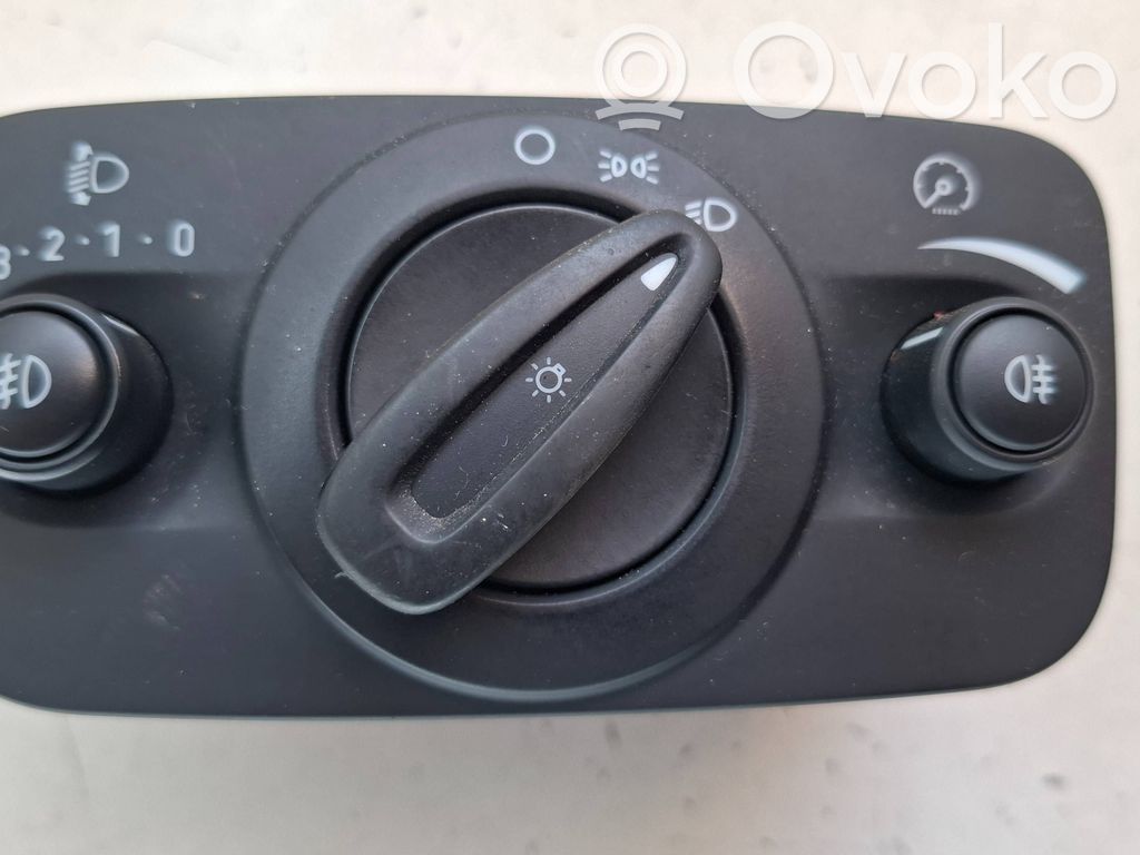 Ford C-MAX II Light switch 