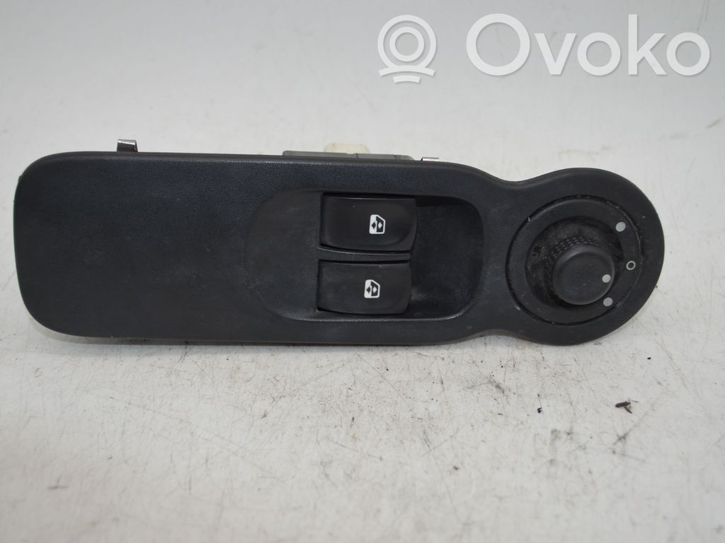 Electric window control switch   7701058146,7701058146,D4F740