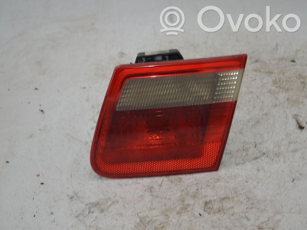 BMW 3 E46 Galinis žibintas kėbule 