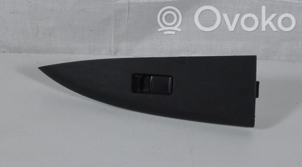 Nissan Note (E11) Electric window control switch 