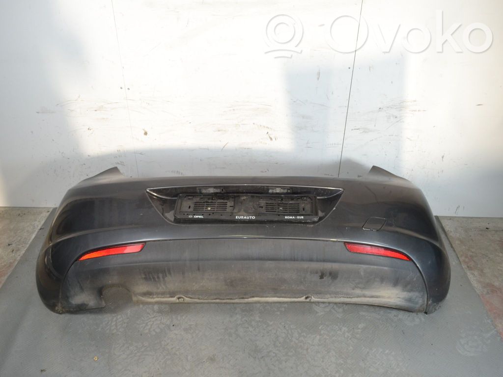 Opel Astra J Parachoques 