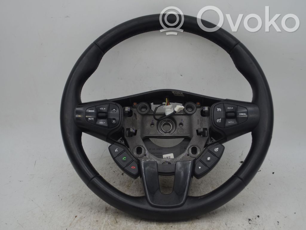 KIA Carens III Ohjauspyörä 