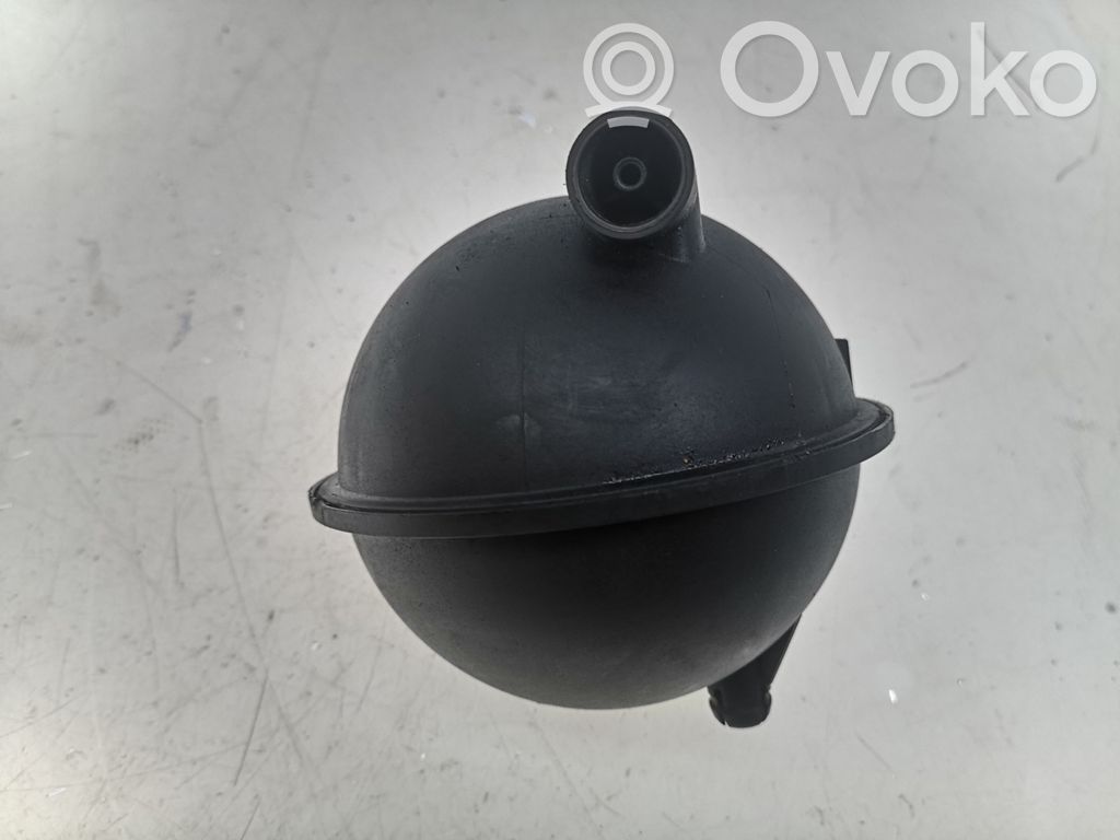 Audi Q5 SQ5 8R Vacuum air tank 