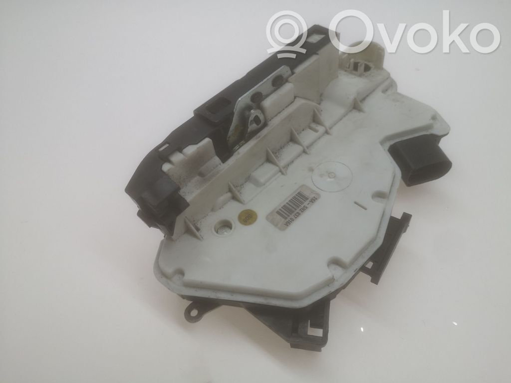 Volkswagen PASSAT CC Etuoven lukko 