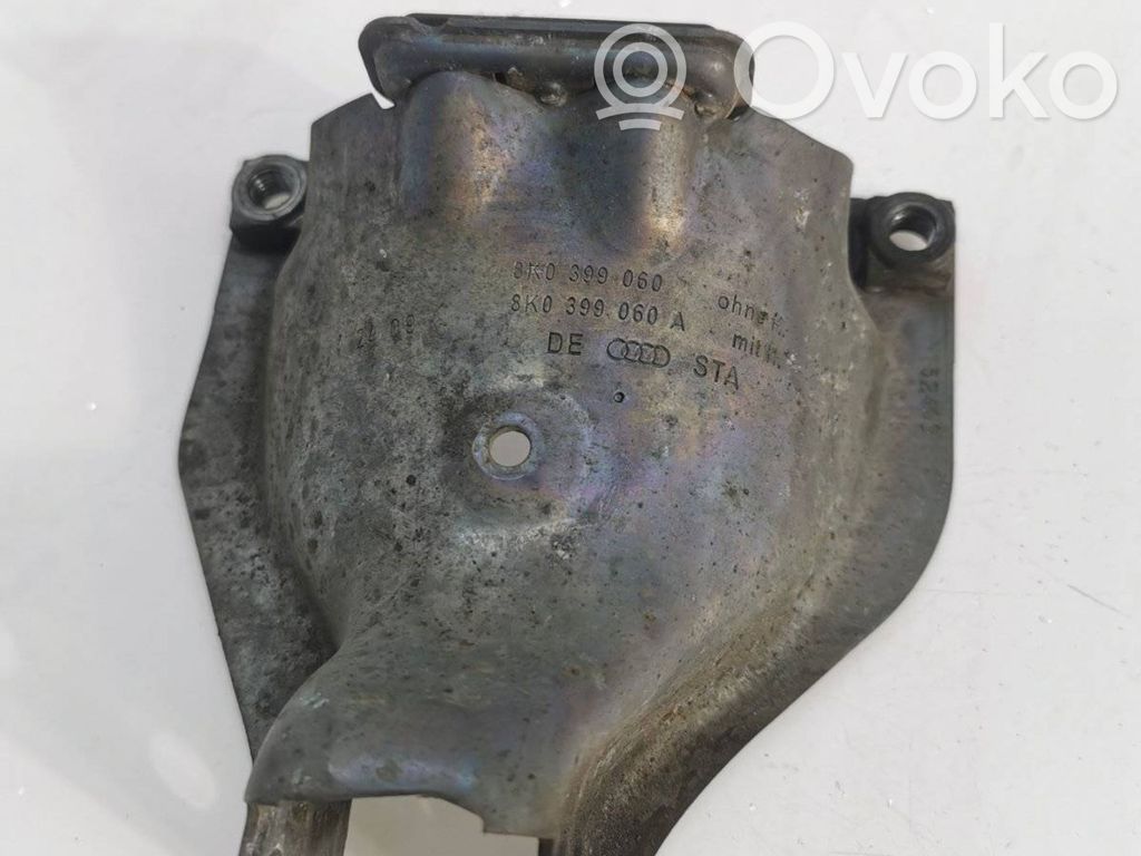 Audi Q5 SQ5 8R Engine mounting bracket 