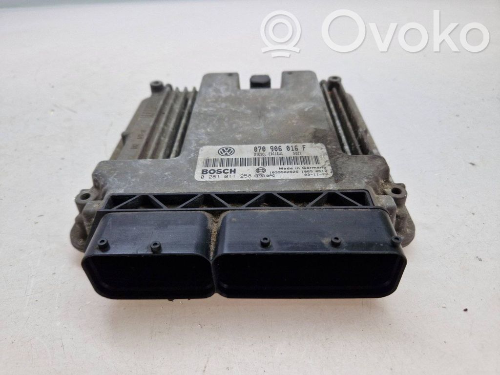 Volkswagen Touareg I Engine control unit/module 