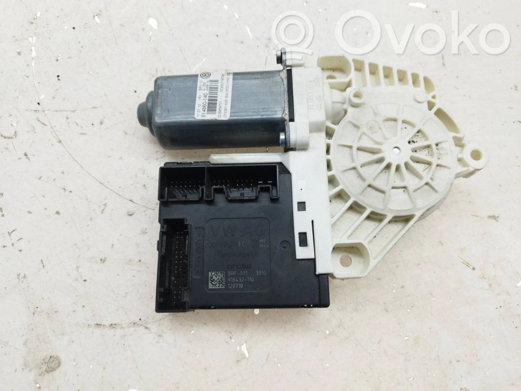 Volkswagen PASSAT CC Silnik regulatora szyby drzwi przednich 