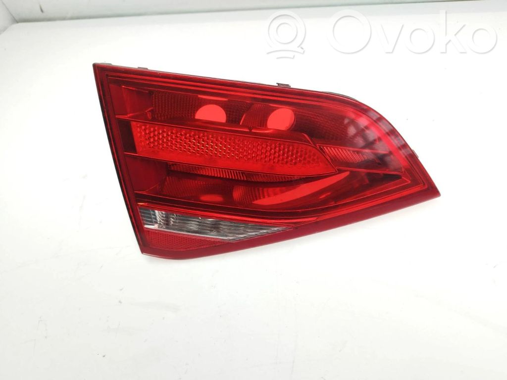 Audi A4 S4 B8 8K Lampy tylnej klapy bagażnika 