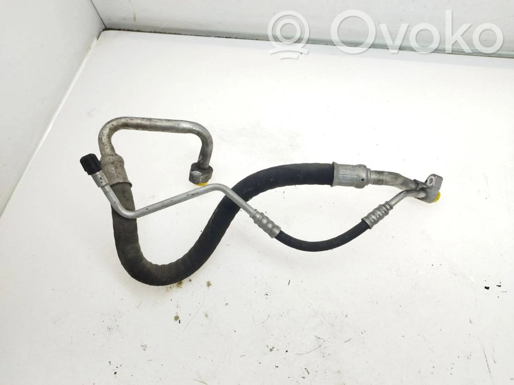 BMW 1 E81 E87 Air conditioning (A/C) pipe/hose 