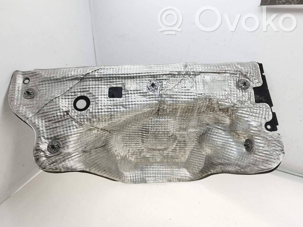 Audi Q5 SQ5 8R Heat shield in engine bay 