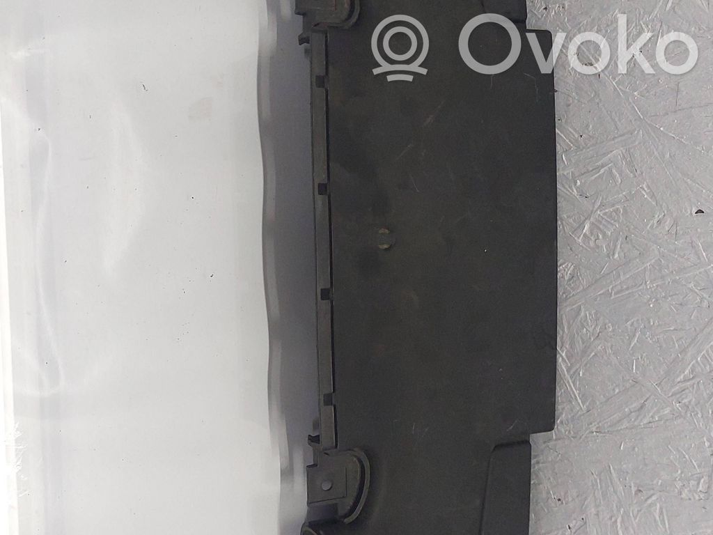 Volvo V40 Gaisa ieplūdes kanāla detaļas 