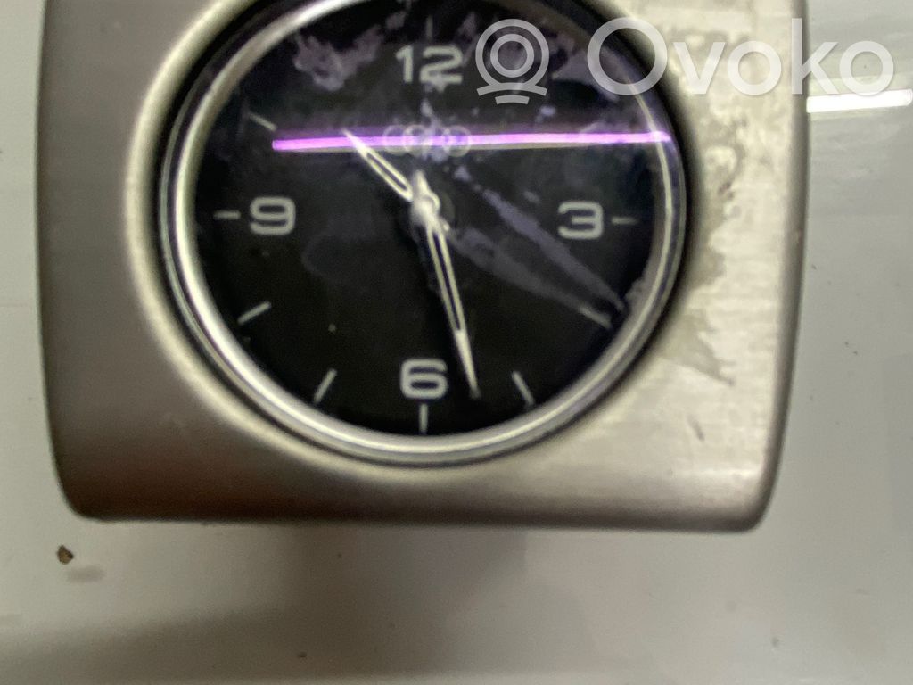 Audi A8 S8 D4 4H Kello 