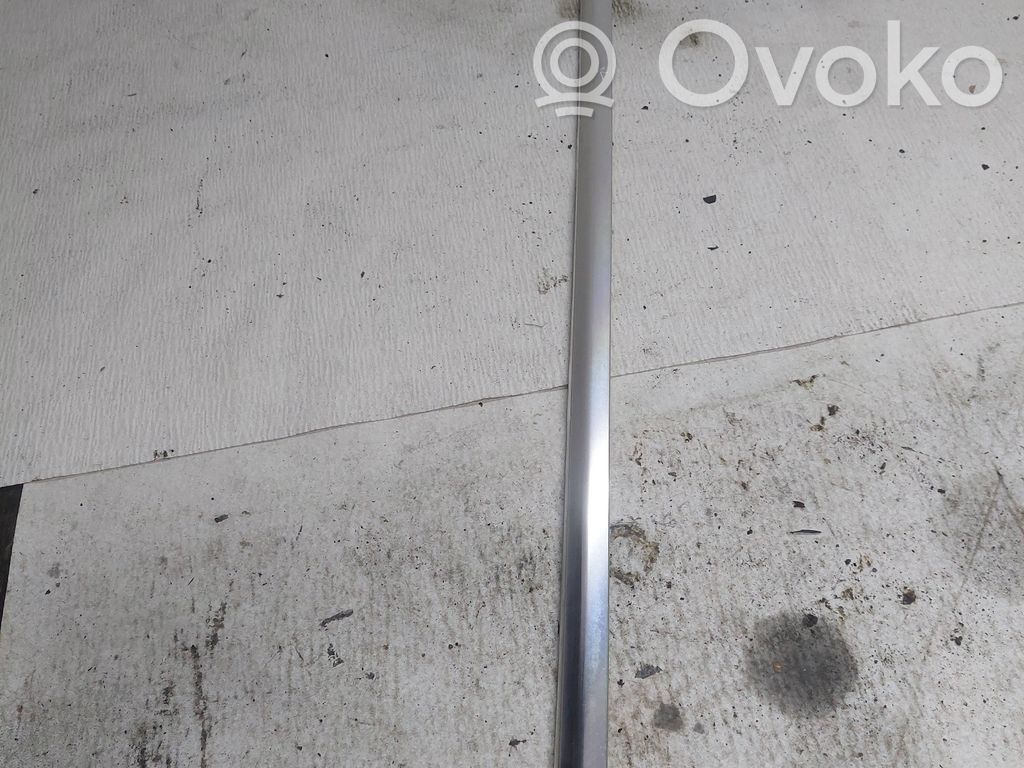 Audi A5 8T 8F Listwa szyby tylnej 