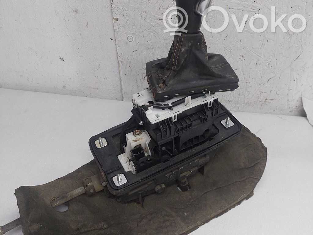 Audi A6 S6 C6 4F Lewarek zmiany biegów / górny 