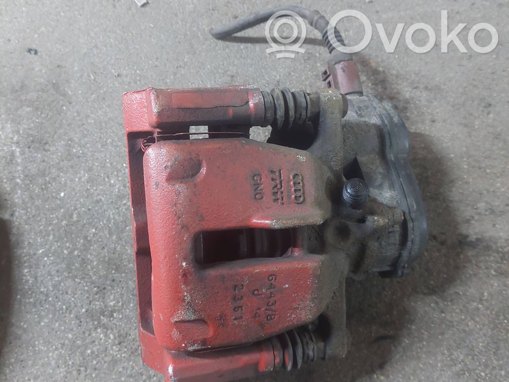 Audi A5 8T 8F Galinis suportas 