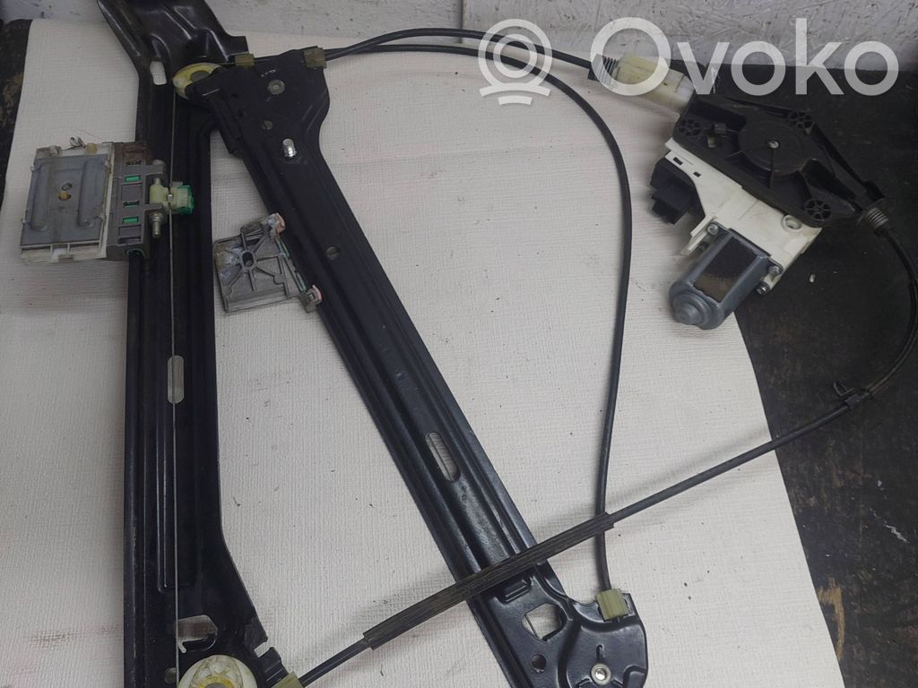 Elektryczny podnośnik szyby drzwi   8T0837461D,1021930235109