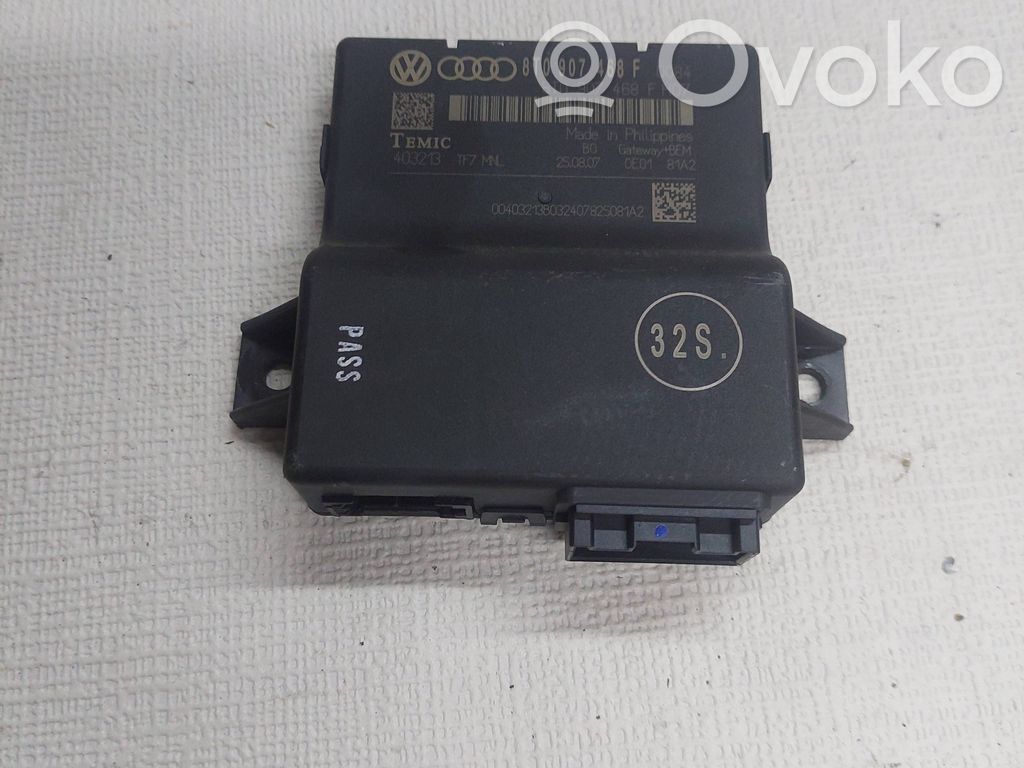 Audi A5 8T 8F Gateway control module 