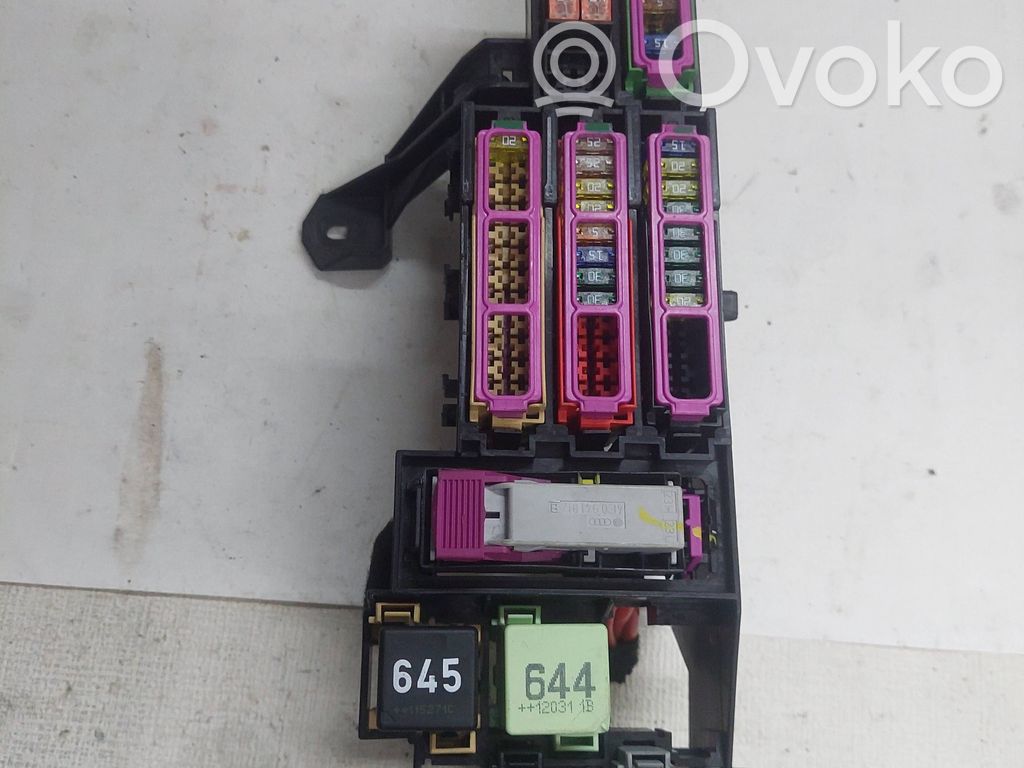 Audi A6 S6 C7 4G Fuse module 