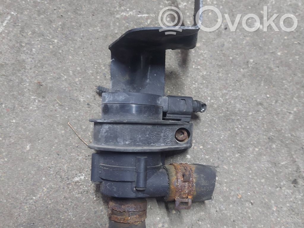 Audi A5 8T 8F Pompă electrică auxiliară lichid de răcire/apă 