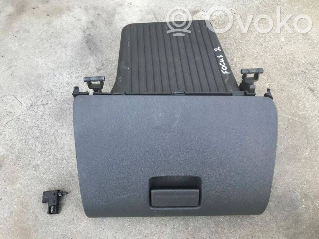 Ford Focus Handschuhfach 