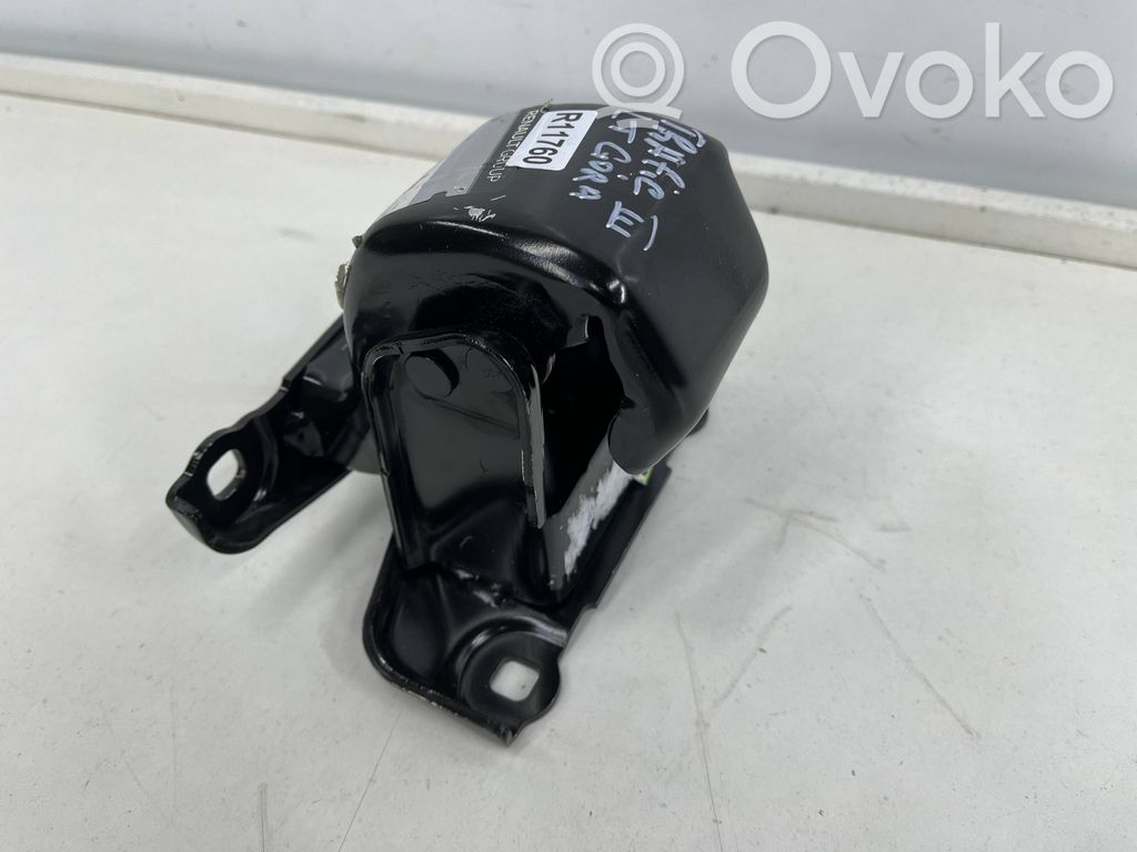Loading door upper hinge   904005453R
