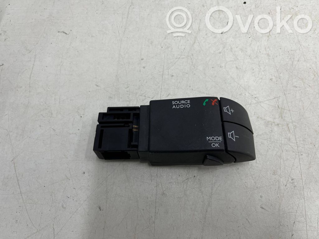 Renault Captur Interruptor de control multifunción 