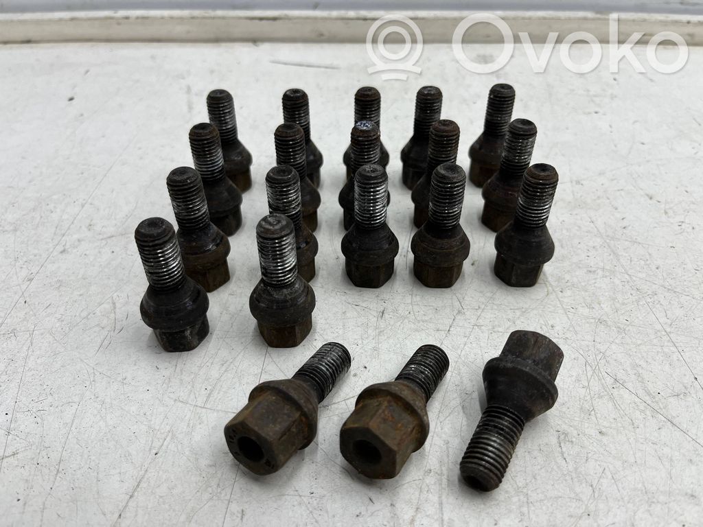 Tuercas/tornillos