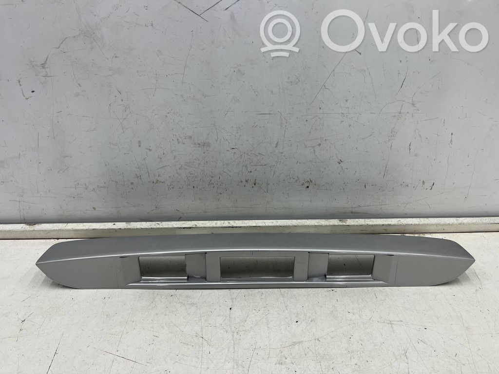 Mazda 2 Éclairage de plaque d'immatriculation 