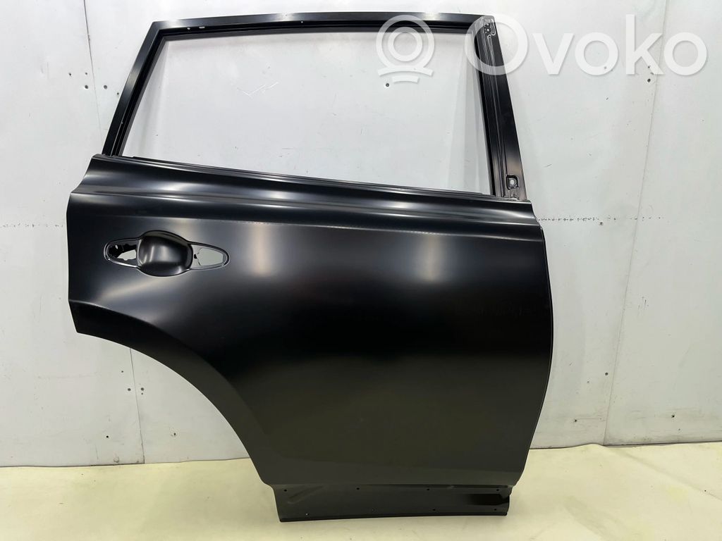 Toyota RAV 4 (XA40) Puerta trasera 