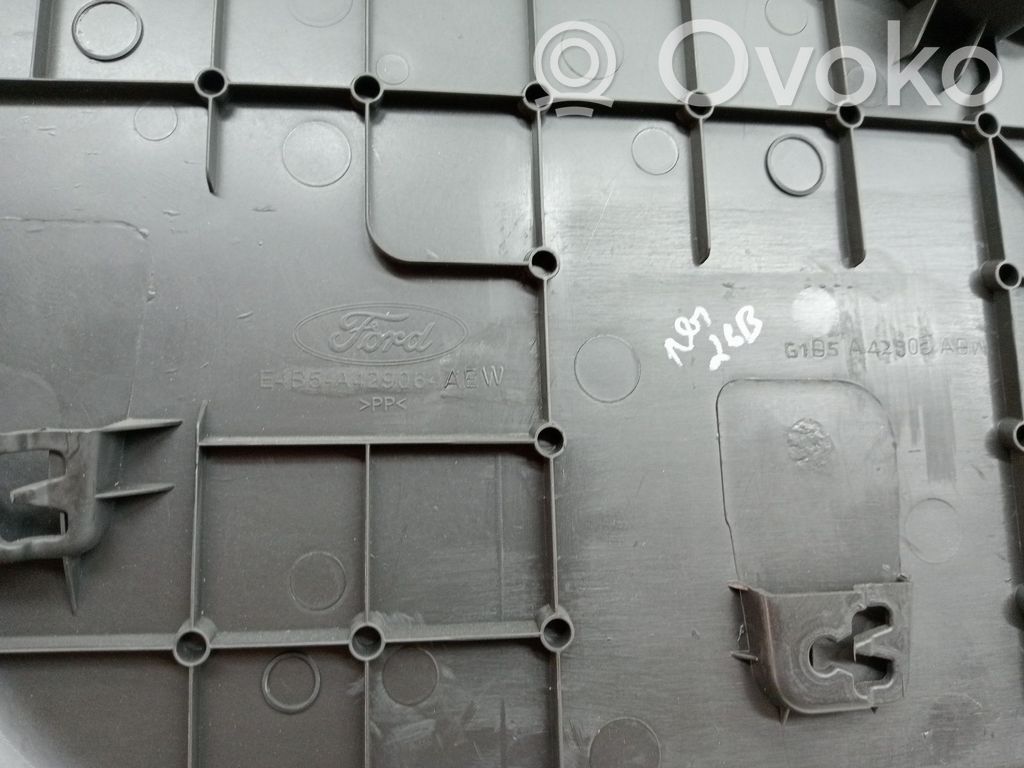 Ford Ka Šoninis apdailos skydas 