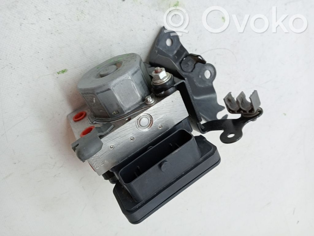 Toyota Auris 150 ABS Blokas 