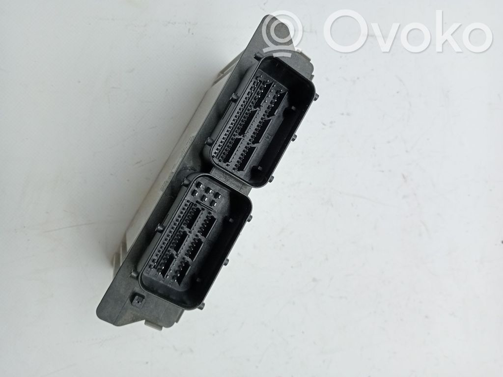 Unidad de control/módulo ECU del motor   3910608237