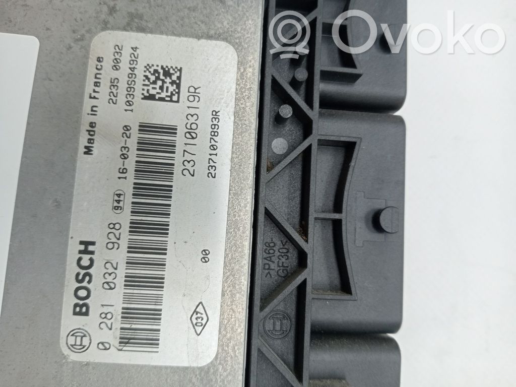 Unidad de control/módulo ECU del motor   0281032928,237106319R