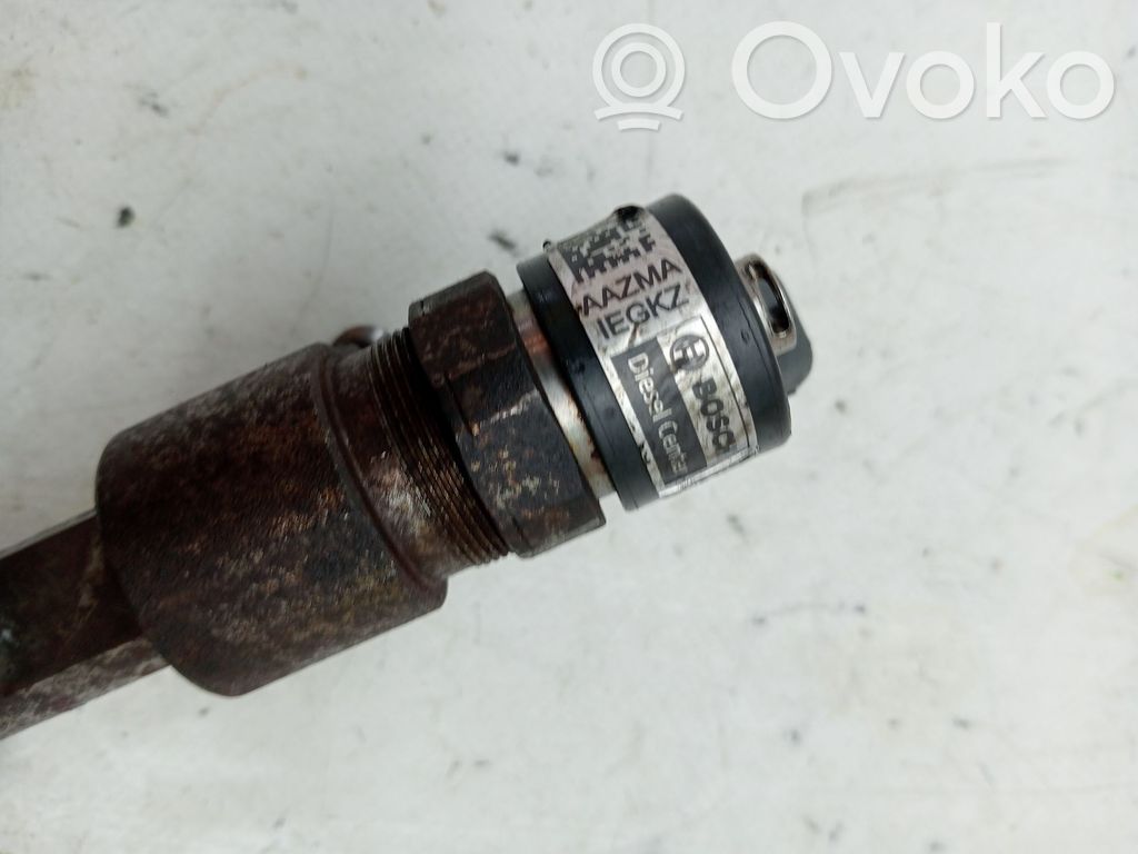 Inyector de combustible   93186428