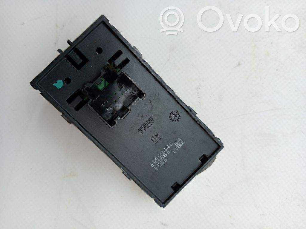 Interruptor del elevalunas eléctrico   13408448