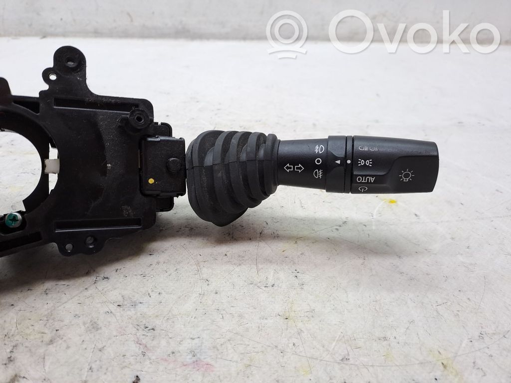 Chevrolet Captiva Boutons / interrupteurs volant 