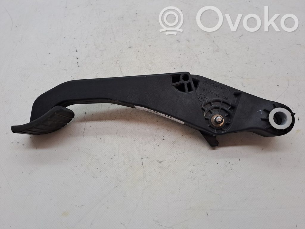 Pedal de embrague   465033510R