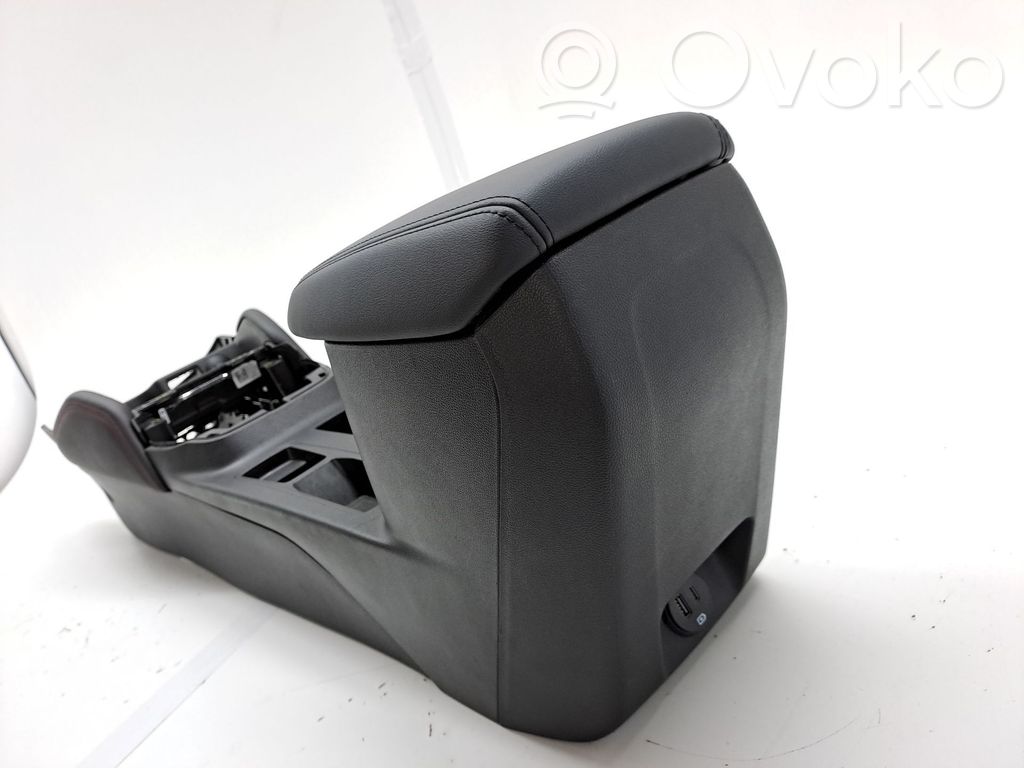 Ford Focus Center console 