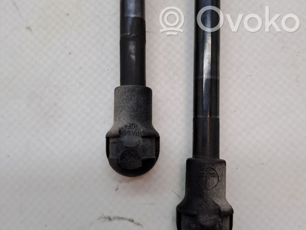 Tailgate/trunk/boot lid buffer   904509U00A