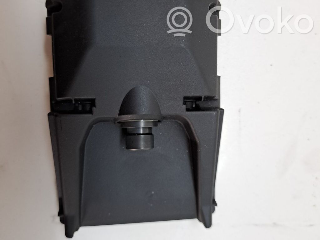 Atpakaļskata kamera   99211J7700
