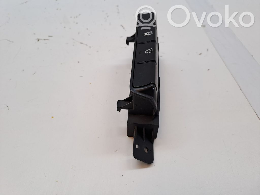 Unidad de control/módulo de carrocería central   93700A2020,49D1A21000,93700A2900