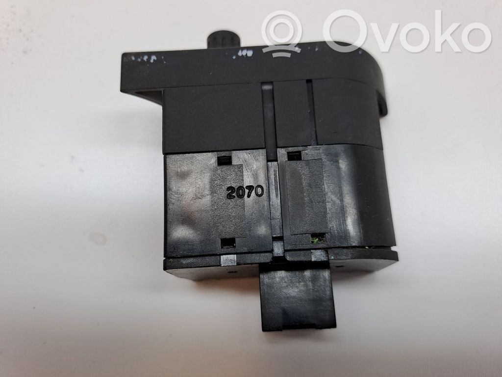 Seat Exeo (3R) Light switch 
