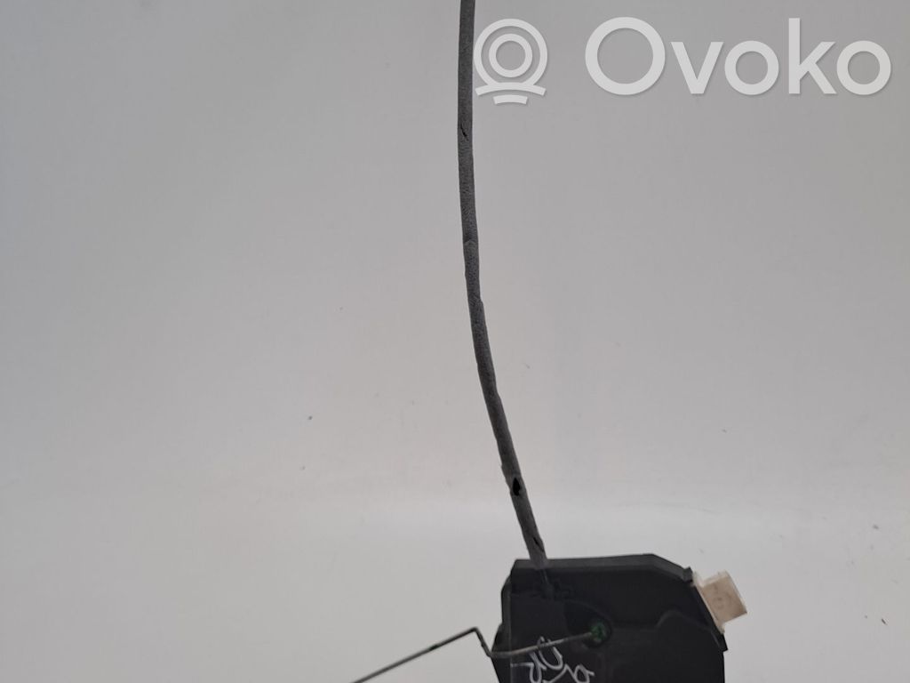 Cerradura de puerta delantera   51212752596