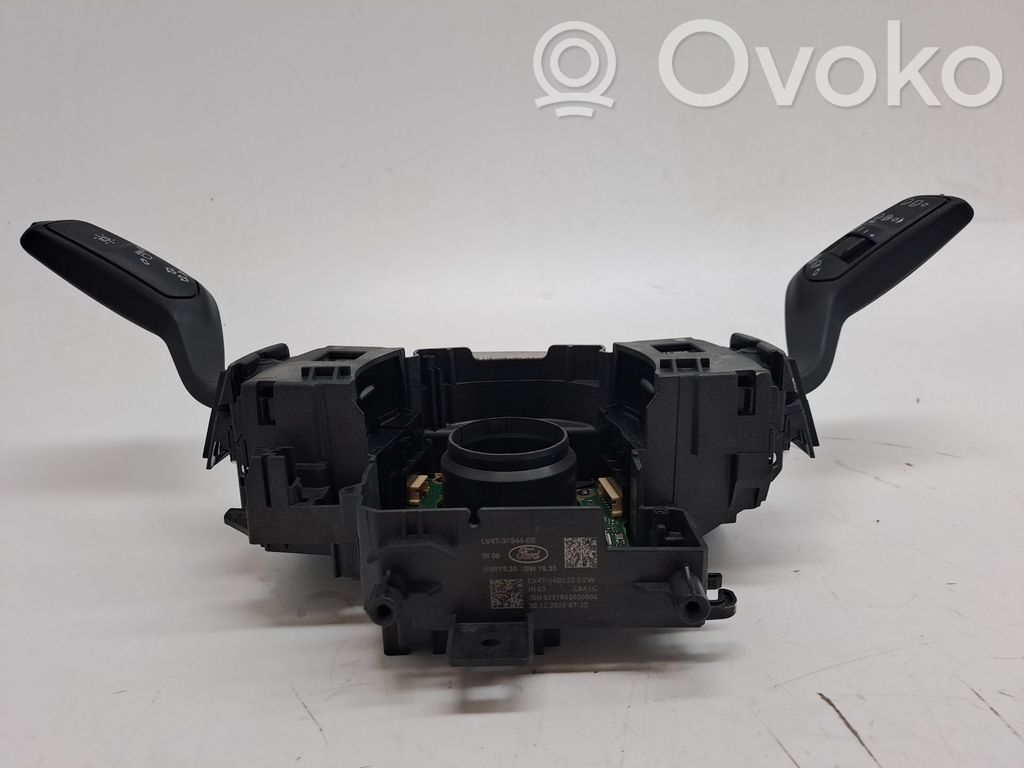 Ford Kuga II Steering wheel buttons/switches 